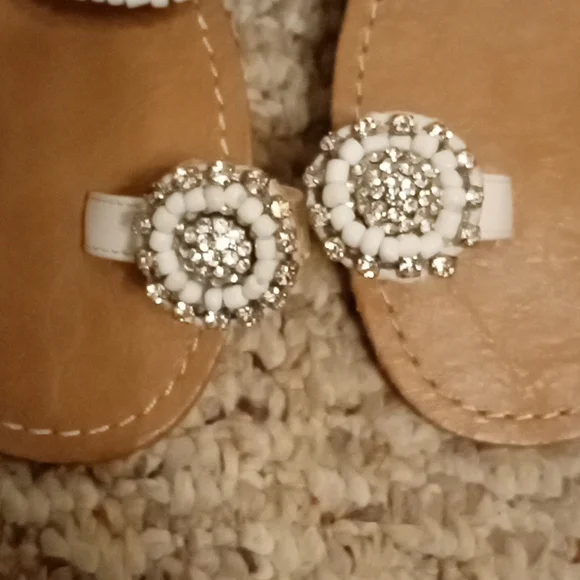 Soda Faux Leather and Rhinestone Sandals Size 7 - Picture 2 of 4